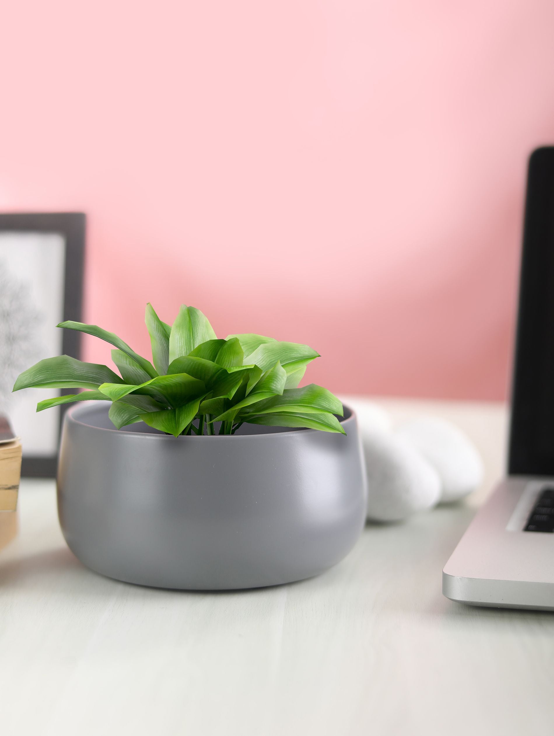 Helena Hue Planter